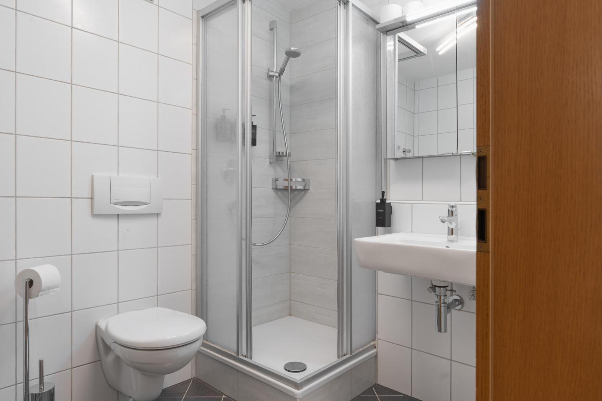 Untersee-Suite Istayunixi Seenaehe-Terrasse-Workspace-Netflix-Parkplatz Radolfzell am Bodensee Exterior photo